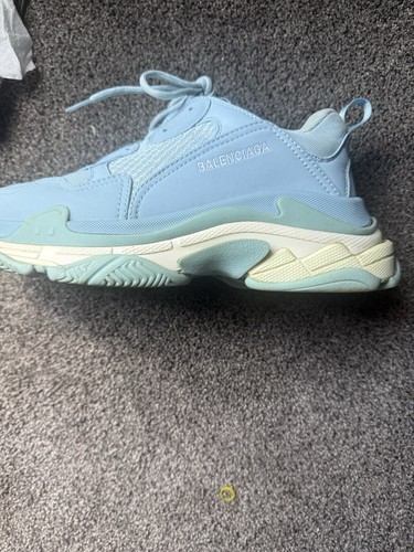 Light blue balenciaga - light,
