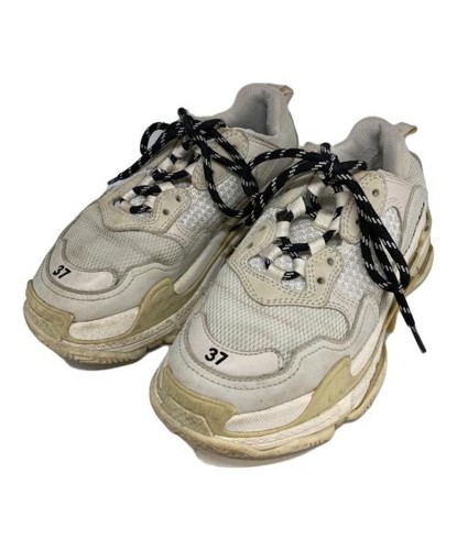 BALENCIAGA