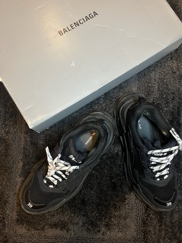 Authentic balenciaga triple - balenciaga, s
